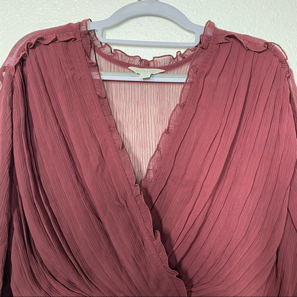 Belle Sky Sheer long sleeve peplum blouse NWT - Picture 6 of 9